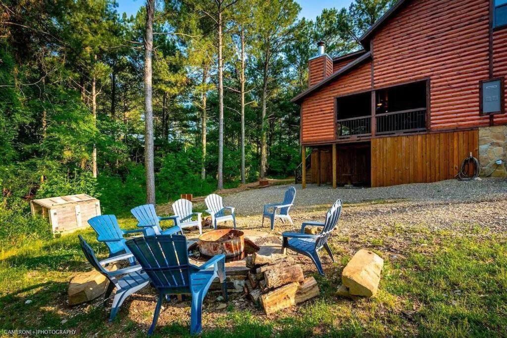 Iron Horse Lodge Sleeps 18, Games, Fire Pit, Hot Tub, Ev, More Broken Bow Esterno foto